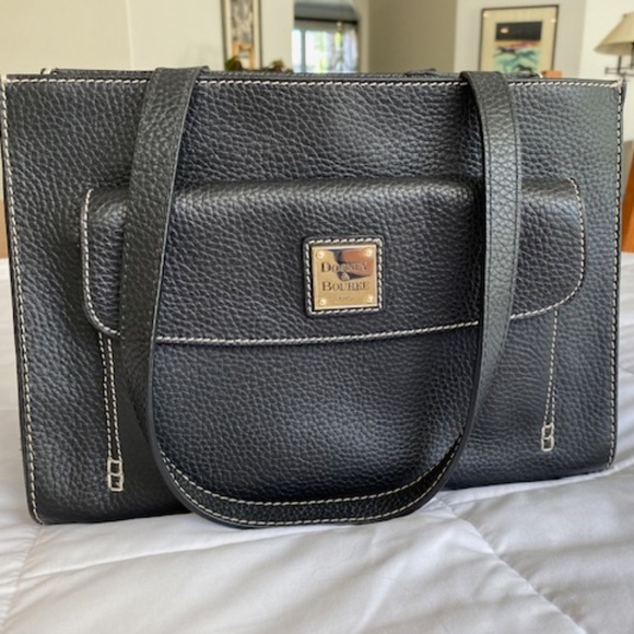 Dooney and Bourke Leather Hand Bag - Picture 1 of 3